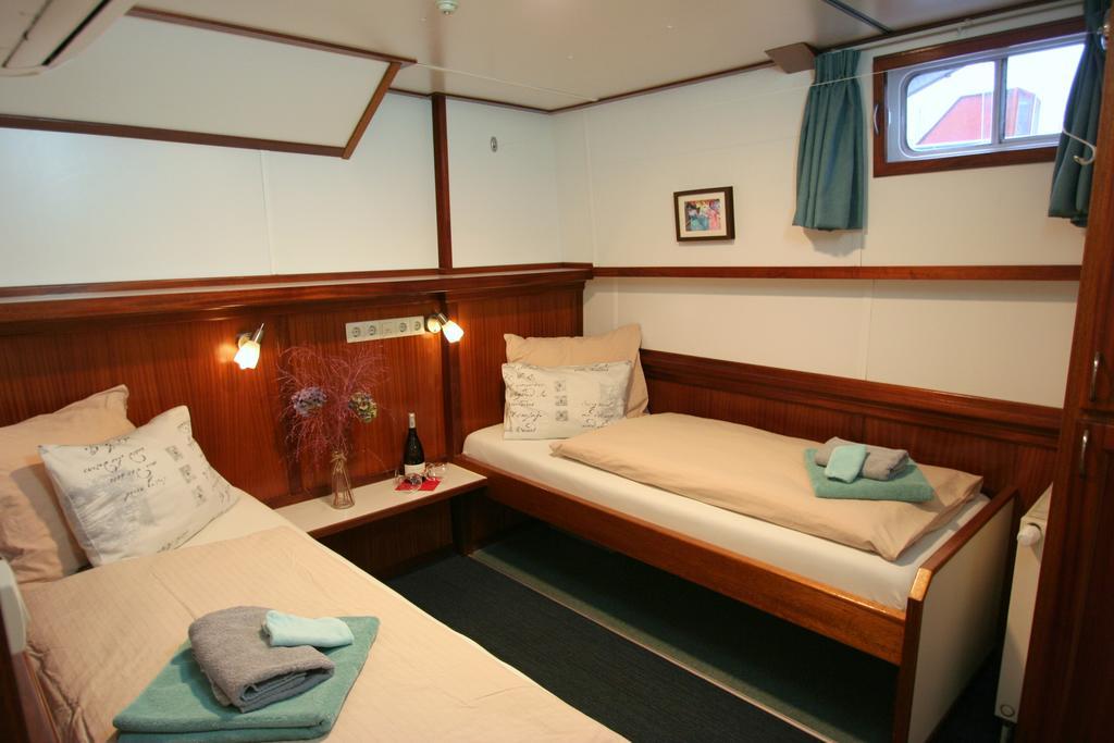 Hotelboat Fiep Amszterdam Kültér fotó